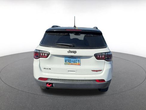 Used 2025 Jeep Compass Trailhawk image 14