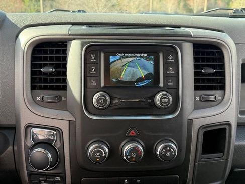 Used 2019 RAM 1500 Express w/ Express Value Package AWD/4WD image 17
