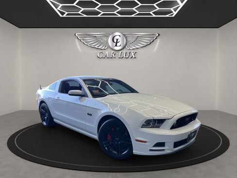 Used 2013 Ford Mustang GT image 8