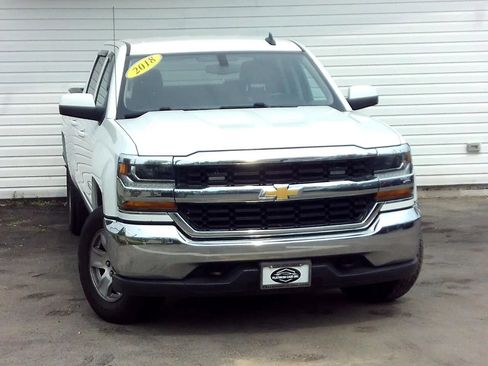 Used 2018 Chevrolet Silverado 1500 LT w/ Trailering Package AWD/4WD image 1