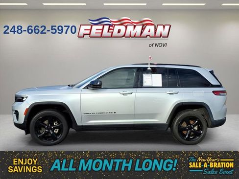 Used 2022 Jeep Grand Cherokee Altitude image 2