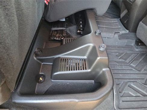 Used 2023 GMC Canyon AT4 w/ AT4 Premium Package image 26