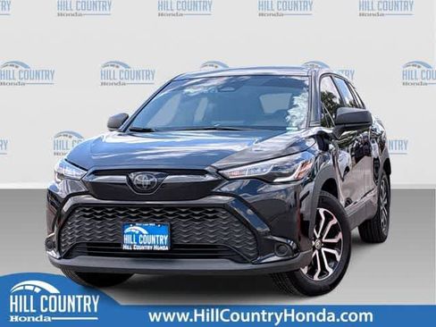 Used 2024 Toyota Corolla Cross AWD Hybrid image 1