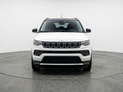 Used 2025 Jeep Compass Limited image 2