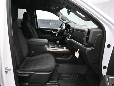 New 2026 Chevrolet Silverado 1500 LT image 32