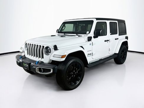 Used 2023 Jeep Wrangler Unlimited Sahara w/ Cold Weather Group AWD/4WD image 3