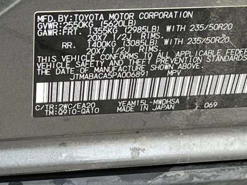 Used 2023 Toyota bZ4X AWD w/ Weather Package image 37