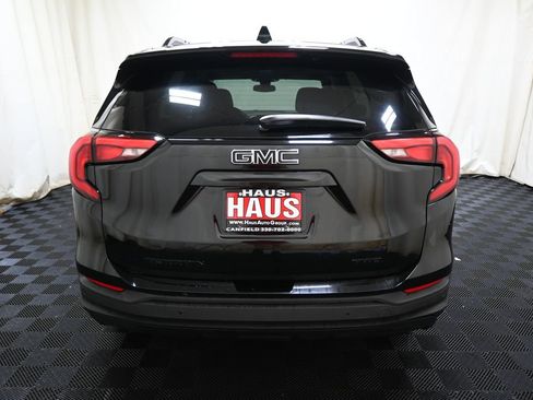 Used 2020 GMC Terrain SLE w/ Driver Convenience Package AWD/4WD image 17