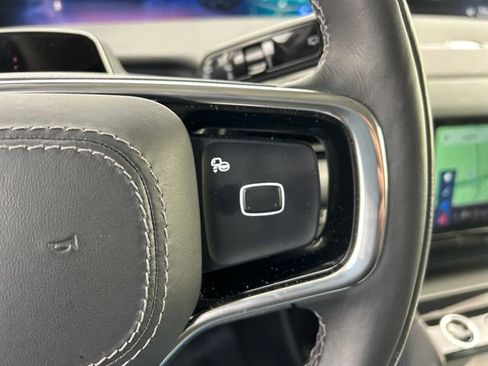 Used 2025 Lincoln Navigator Reserve image 13