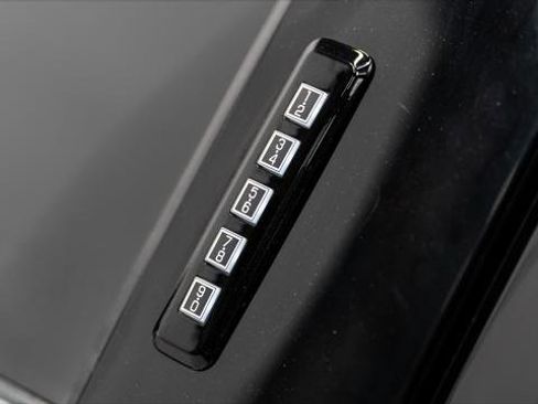 Used 2024 Ford F150 Lariat image 22