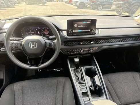 Used 2023 Honda Accord EX image 22