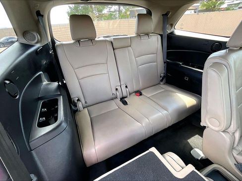 Used 2019 Honda Pilot Touring image 29