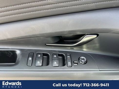 New 2025 Hyundai Elantra Sport image 16