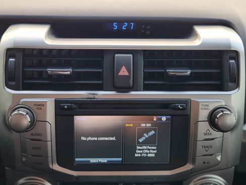 Used 2016 Toyota 4Runner SR5 AWD/4WD image 18