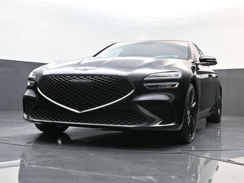 Used 2023 Genesis G70 2.0T w/ Sport Prestige Package image 28