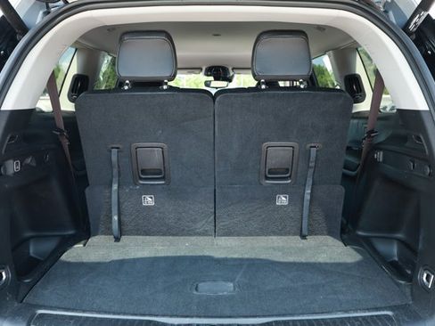 Used 2023 Jeep Grand Cherokee L Limited RWD image 10