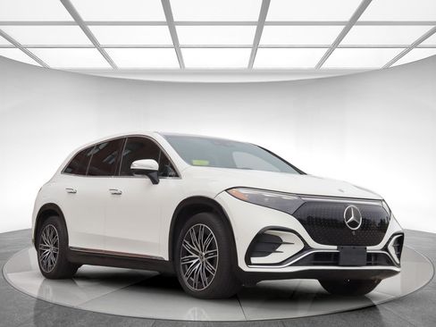 Used 2023 Mercedes-Benz EQS 450+ 4MATIC SUV image 3