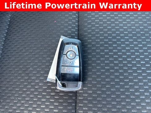 Used 2025 Ford Escape ST-Line image 5