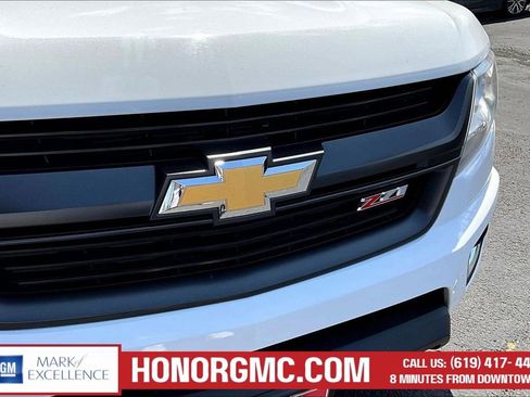 Used 2018 Chevrolet Colorado Z71 AWD/4WD image 31