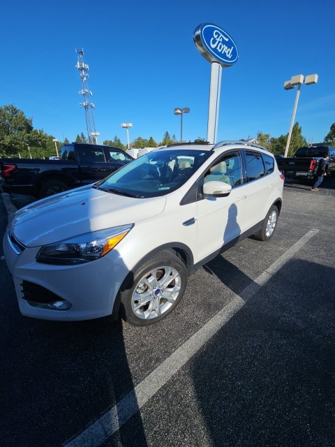 Used 2016 Ford Escape Titanium w/ Equipment Group 301A AWD/4WD image 1