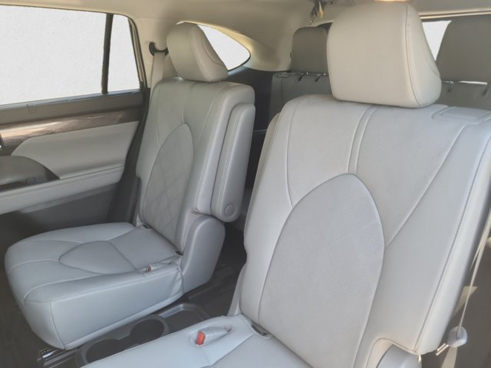 Used 2023 Toyota Highlander Platinum AWD/4WD image 19