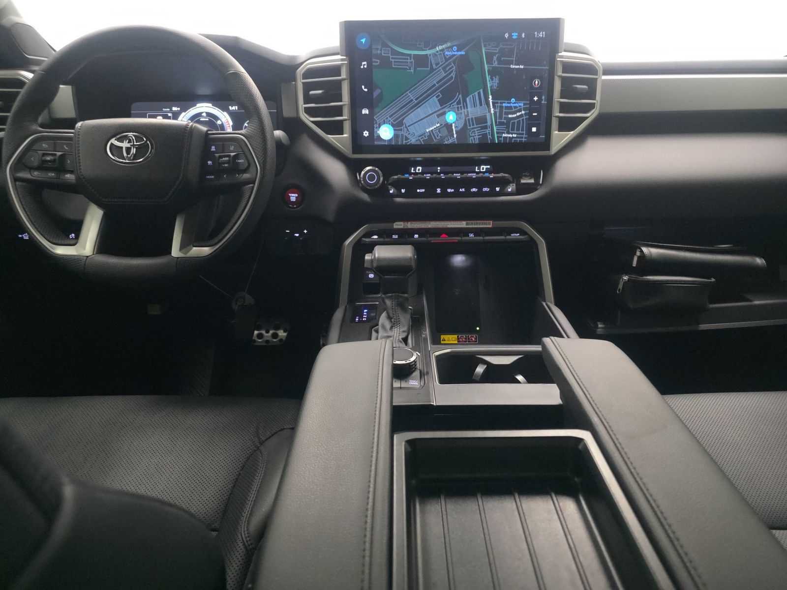 Used 2025 Toyota Tundra Limited AWD/4WD image 4