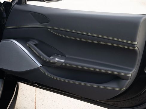Used 2023 Ferrari Portofino M RWD image 60
