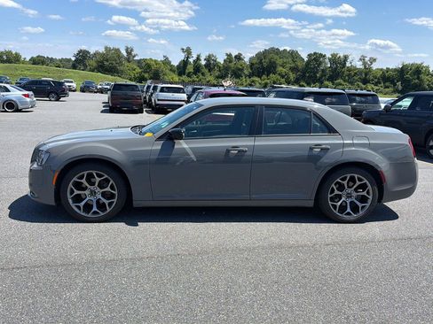 Used 2018 Chrysler 300 Touring w/ Sport Appearance Package RWD image 2