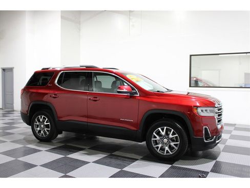 Used 2023 GMC Acadia SLT image 1