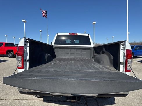 Used 2024 RAM 3500 Big Horn image 16
