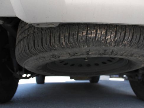 Used 2007 GMC Yukon SLE RWD image 14