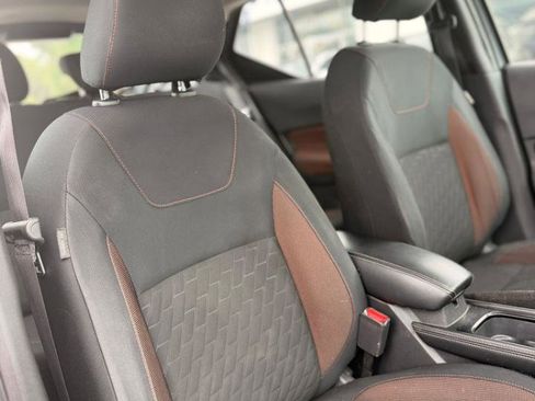 Used 2023 Nissan Kicks SR FWD image 14