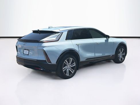 Certified 2024 Cadillac Lyriq Tech w/ Driver Assist Package RWD image 5