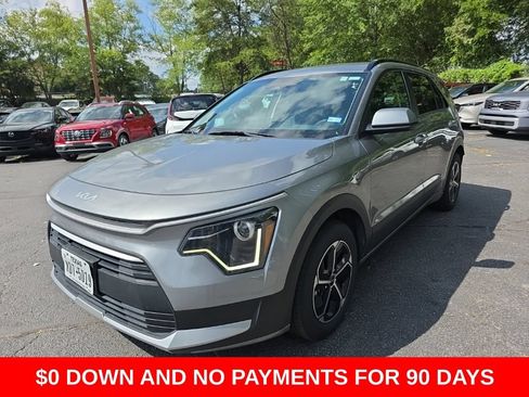 Used 2025 Kia Niro LX FWD image 1