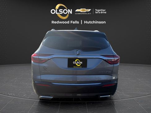 Used 2018 Buick Enclave Premium w/ Experience Buick Package image 4