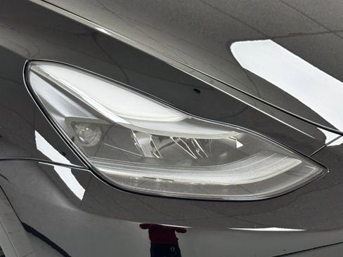 Used 2024 Tesla Model Y Long Range image 33