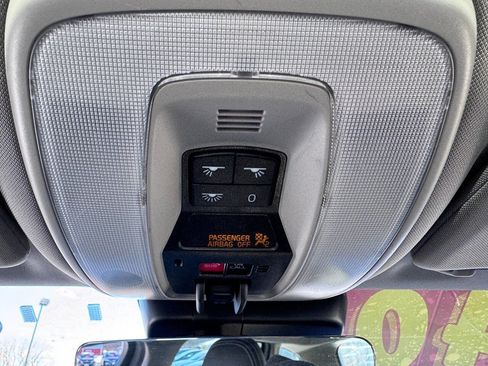 Used 2018 Volvo V60 T5 Dynamic w/ Protection Package image 16