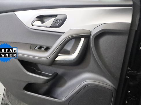 Certified 2025 Chevrolet Blazer LT FWD image 34