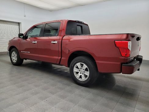 Used 2019 Nissan Titan SV w/ SV Convenience Package image 3