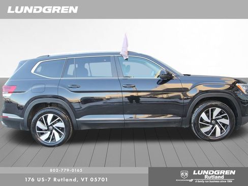 Certified 2025 Volkswagen Atlas SEL image 2