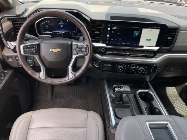 Used 2022 Chevrolet Silverado 1500 LTZ AWD/4WD image 11