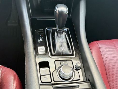 Used 2021 MAZDA MAZDA6 Carbon Edition FWD image 15