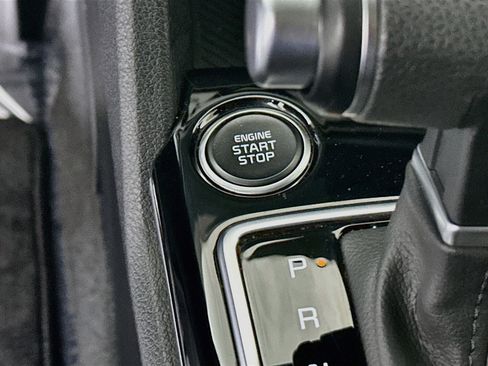 Used 2025 Kia Sportage EX FWD image 20