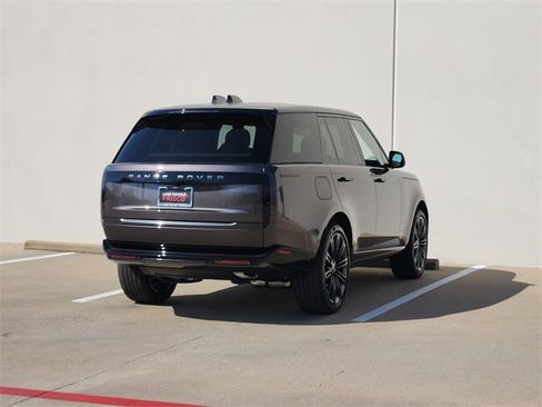 New 2026 Land Rover Range Rover SE image 4