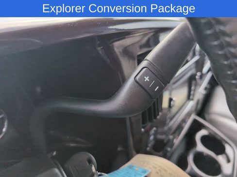 Used 2019 Chevrolet Express 2500 image 21