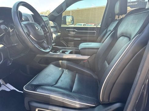 Used 2020 RAM 1500 Laramie w/ Sport Appearance Package AWD/4WD image 8