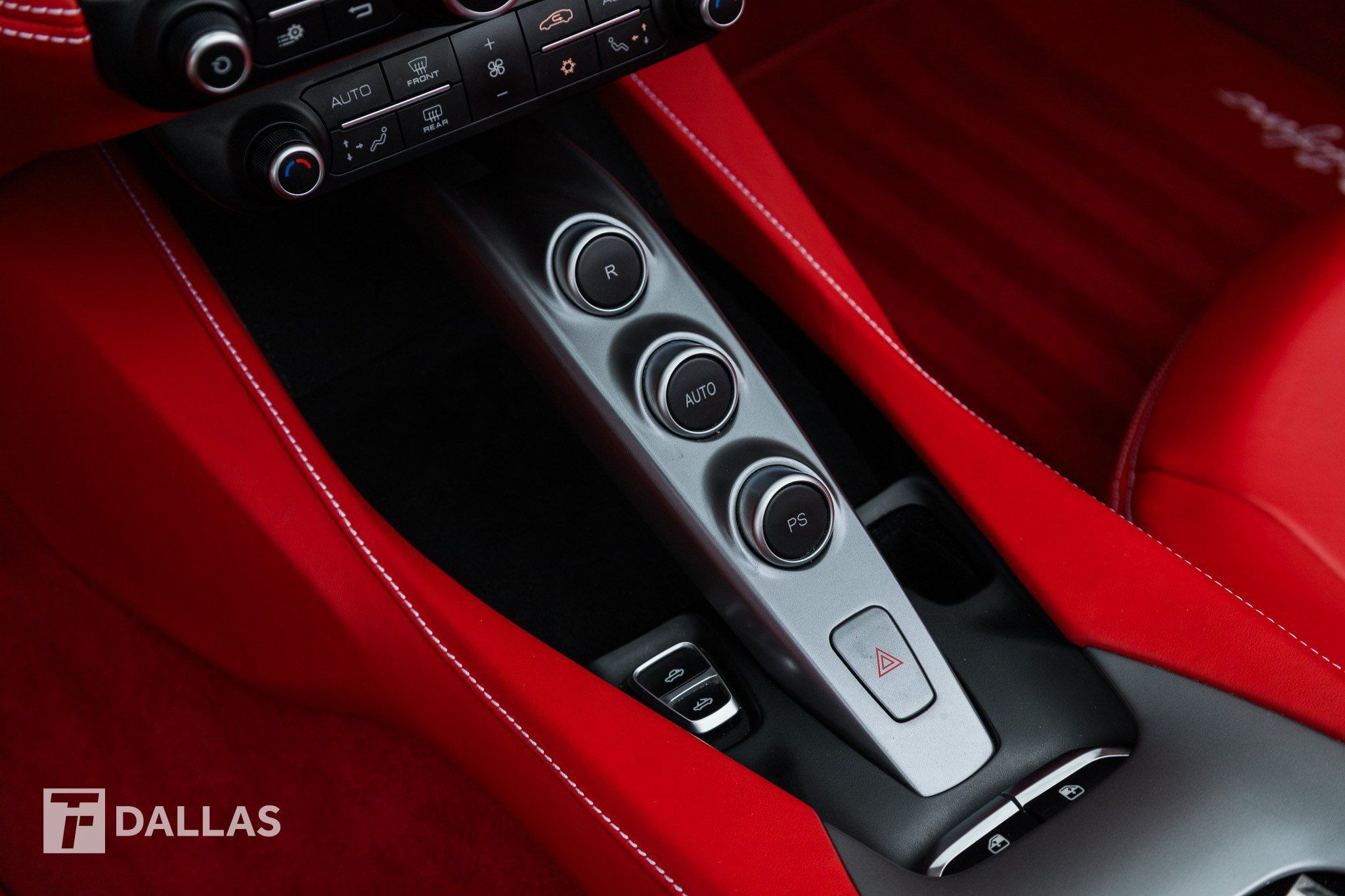 Used 2019 Ferrari Portofino RWD image 27