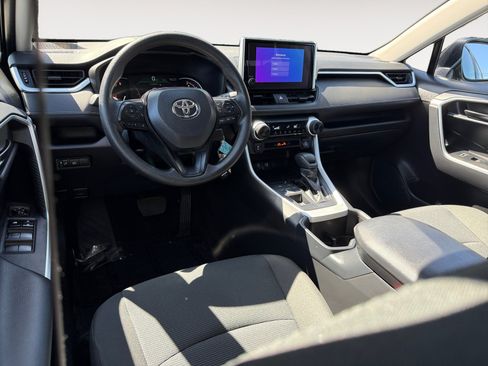 Used 2025 Toyota RAV4 LE AWD/4WD image 15