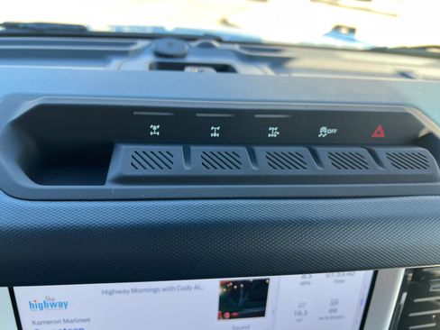 New 2025 Ford Bronco Heritage Edition image 26