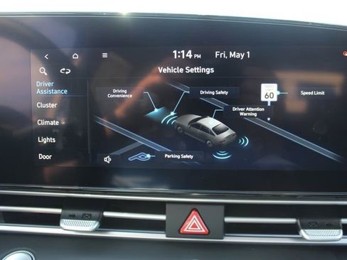 New 2026 Hyundai Elantra Limited FWD image 19
